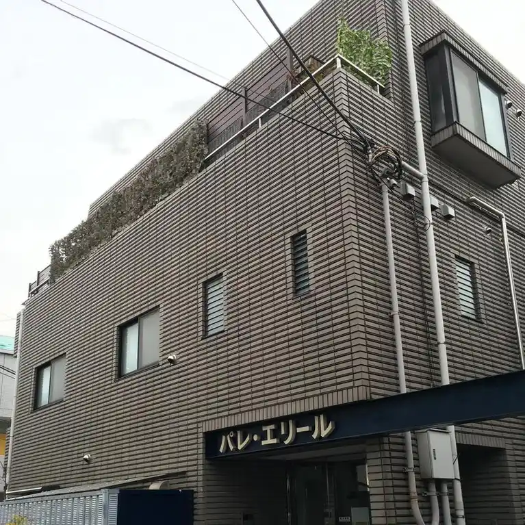 パレエリール 外観