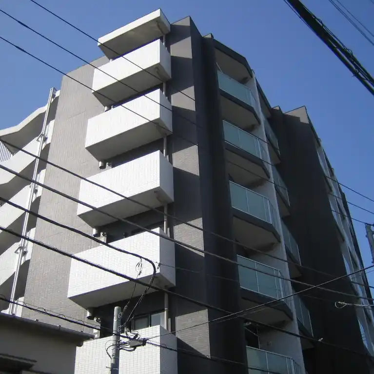 Le’a横濱ウエストステージ