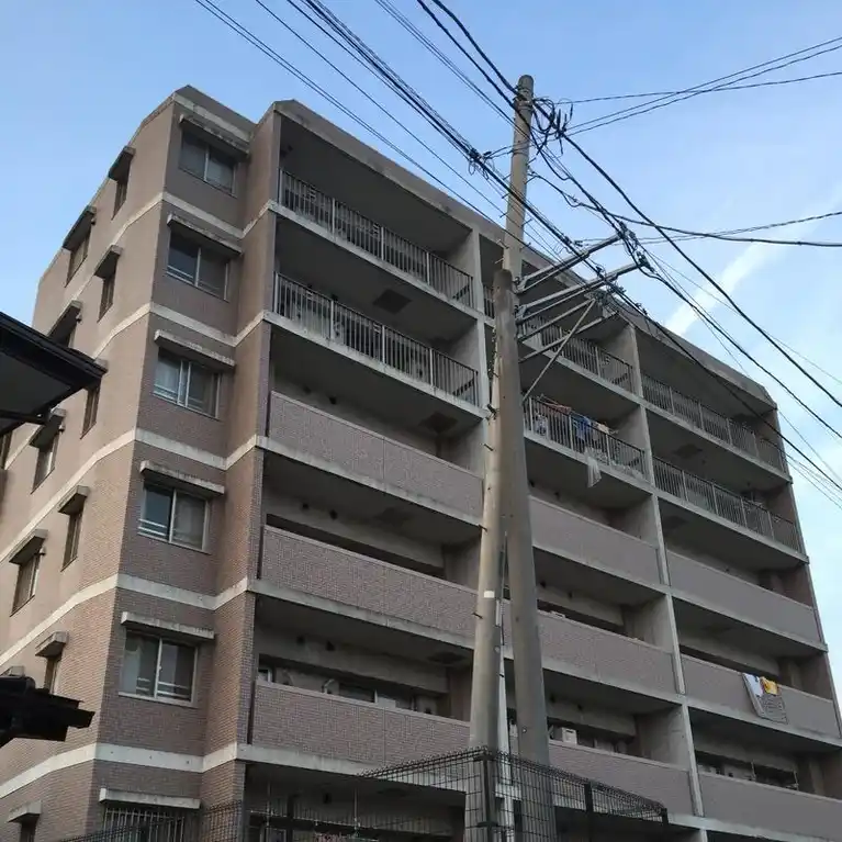 ピアッツア
