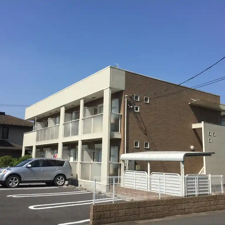 レフィナード 外観