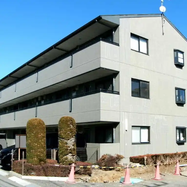 ドミール岩渕III 外観