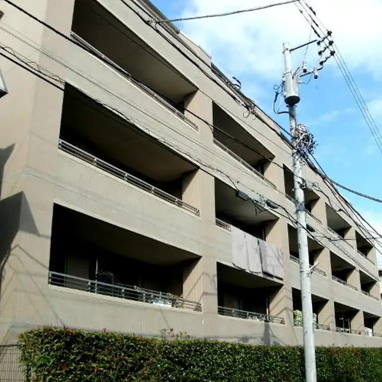 ハイコート久米川 外観