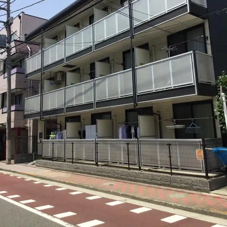 レオパレスマルコフォー 外観