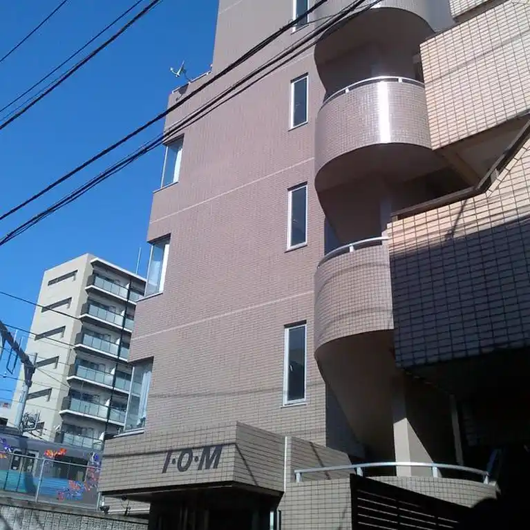 I・O・M 外観