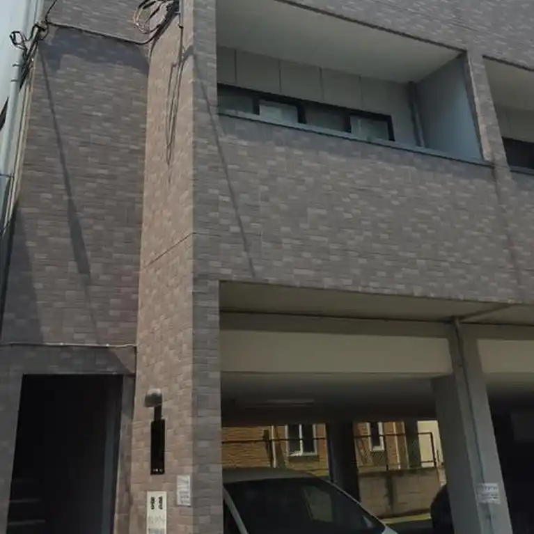 プログレス 外観