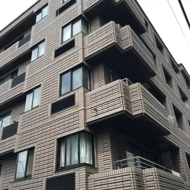 コリンズ19 外観