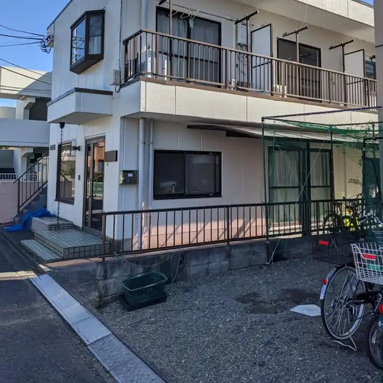 シャトル藤 外観