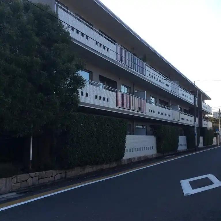 鷹番の杜