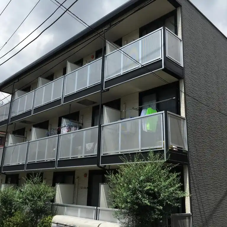 レオパレス柏の丘 外観
