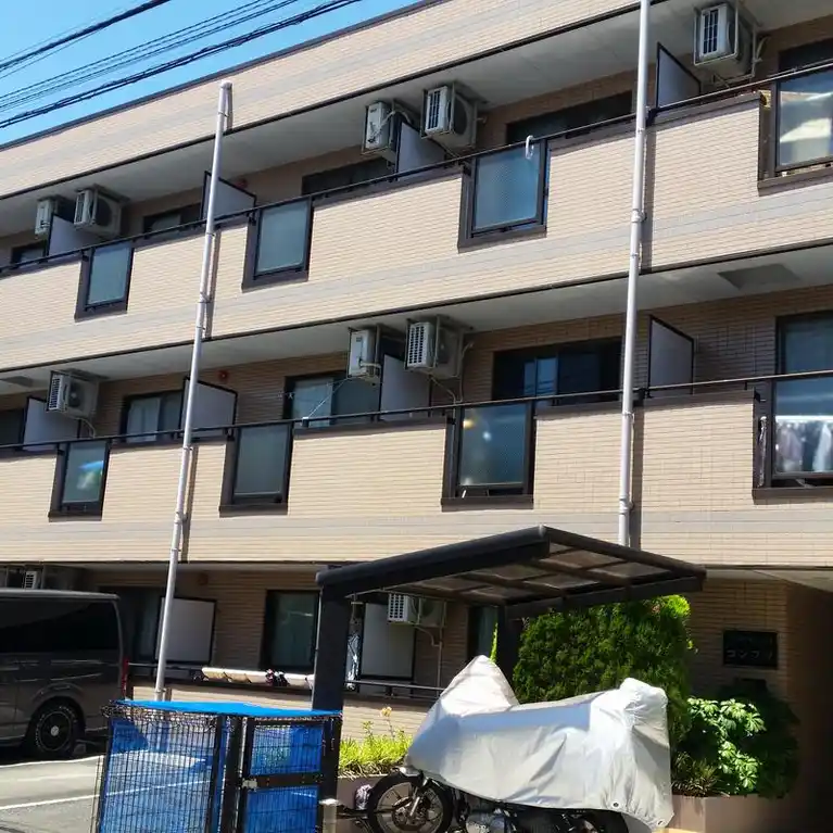 グランドステータスコンプタ 外観