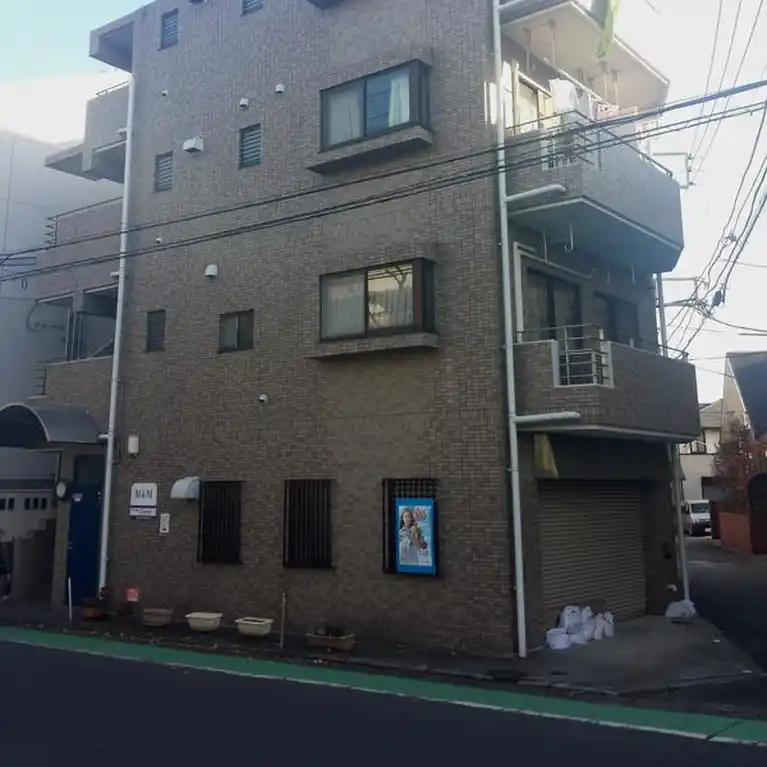 M&M 外観