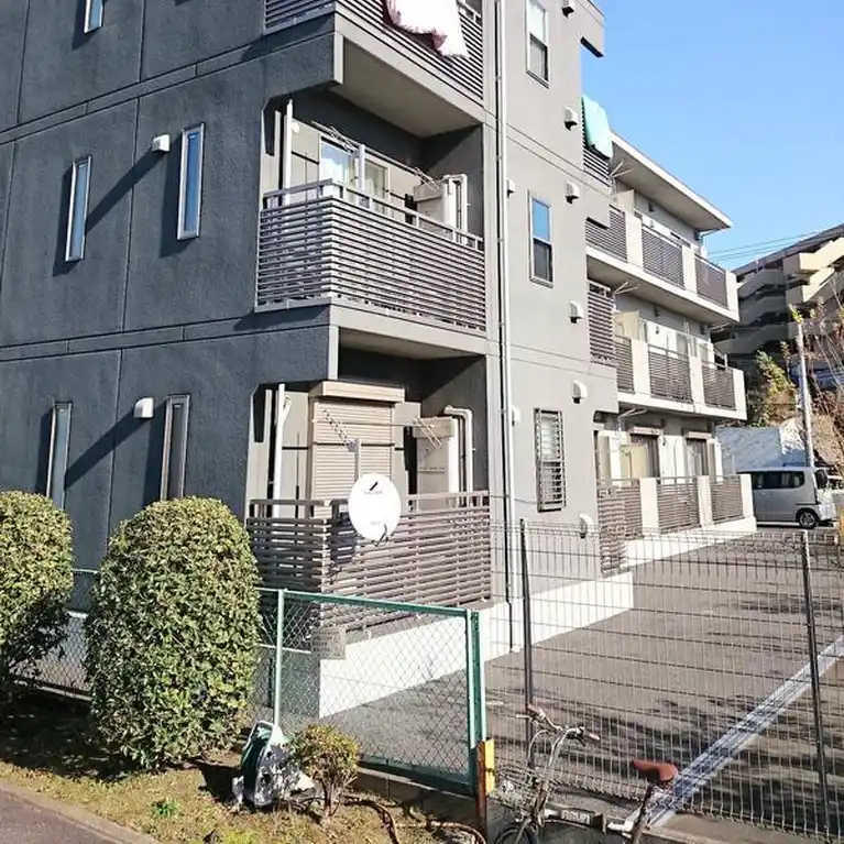 グランツ鴨居 II 外観