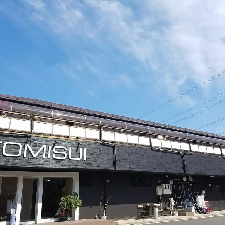 オーエムウラヤス 外観