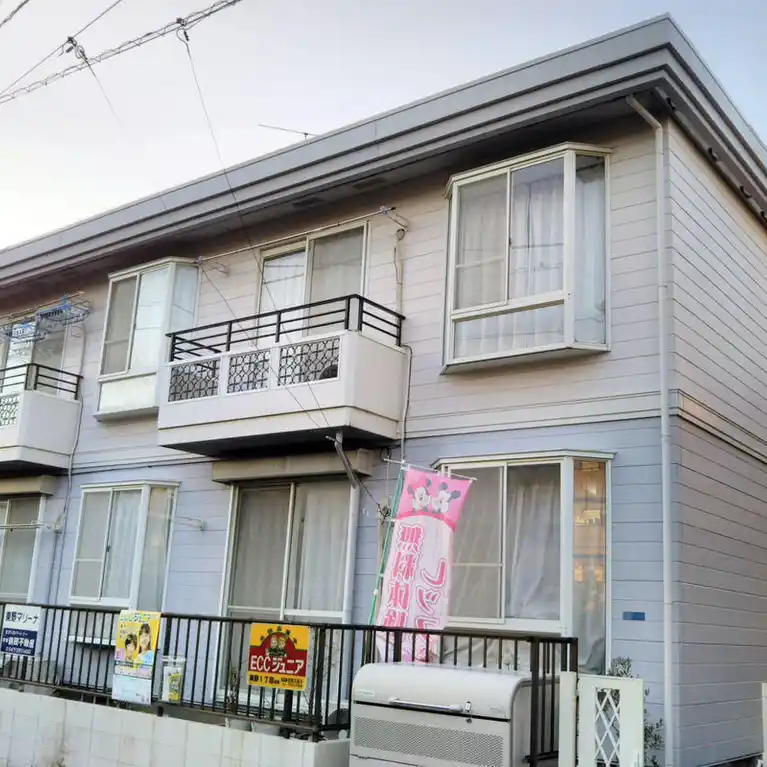 東野マリーナ