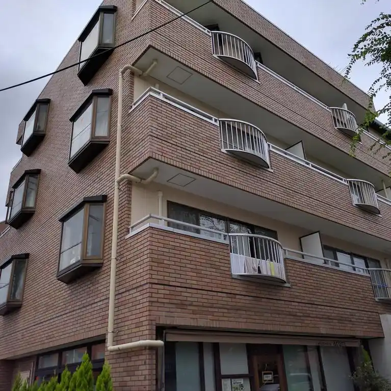 シャルマン東川口