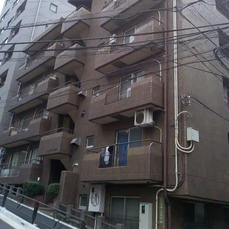 ニューアート本郷 外観