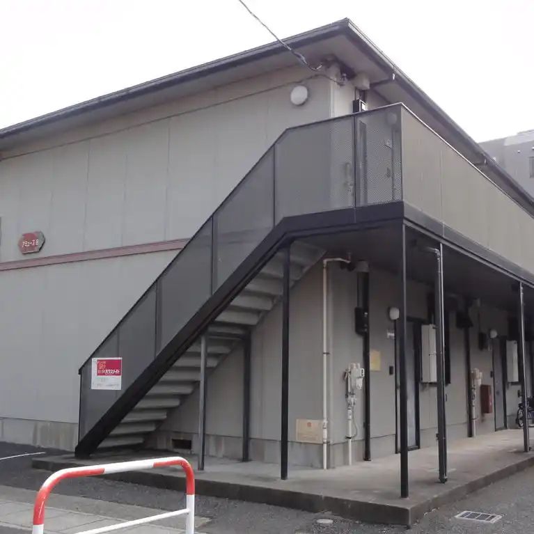 アミューズB