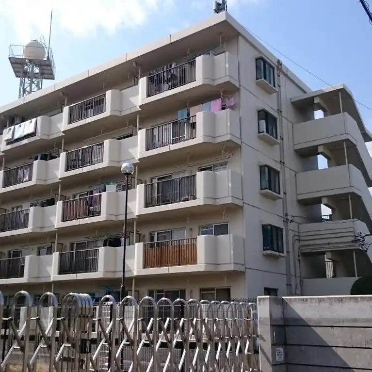 クレセント トオヤマ
