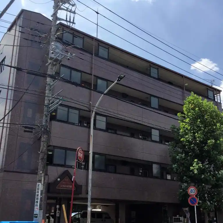 レーベンシュロス生田