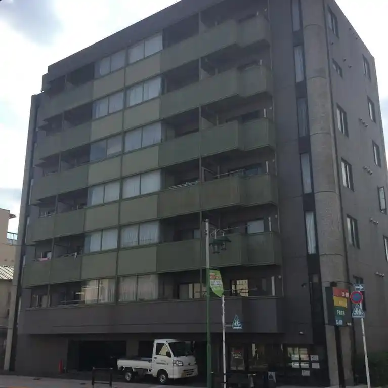 エレガⅢ 外観