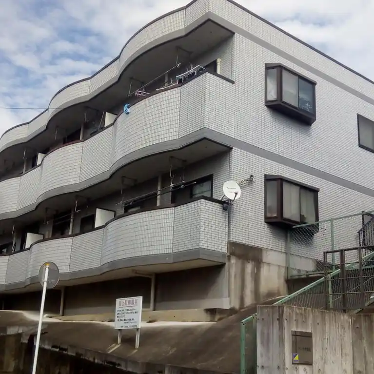 ラポルト青葉台 外観
