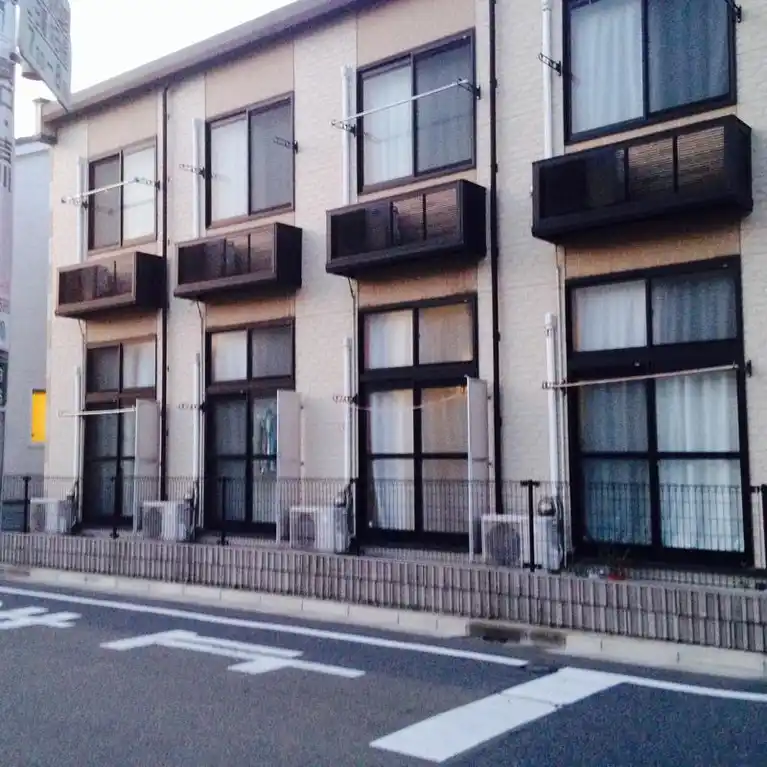 レオパレス日和III 外観