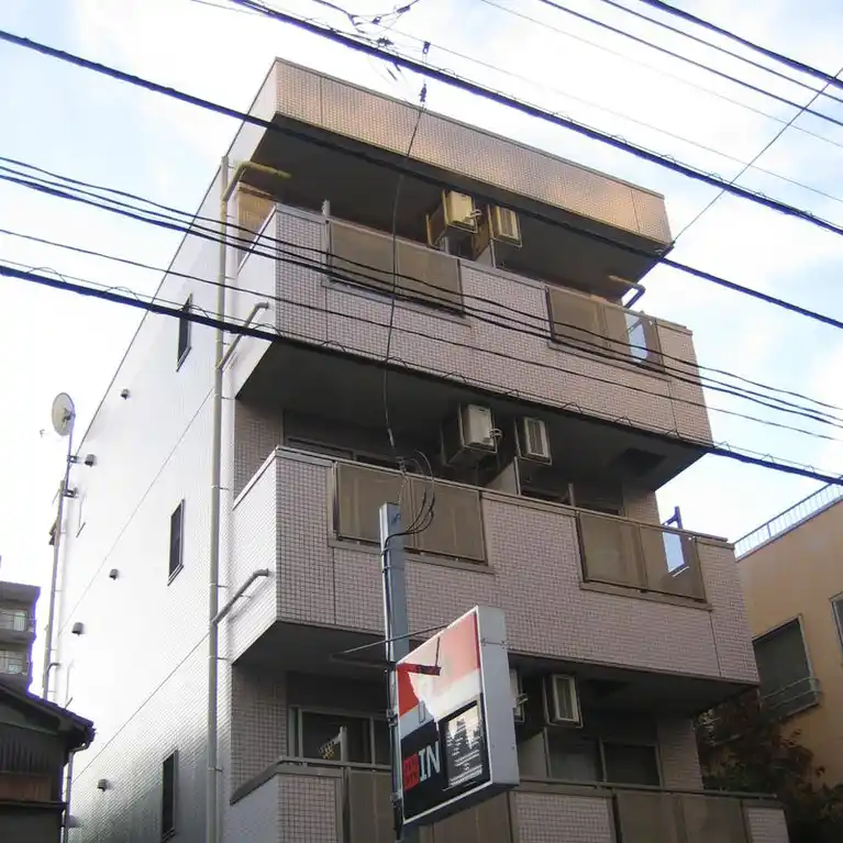 アザレK 外観