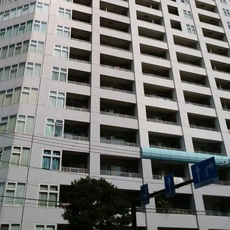 ラグナタワー