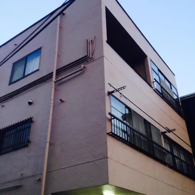 直ビル 外観