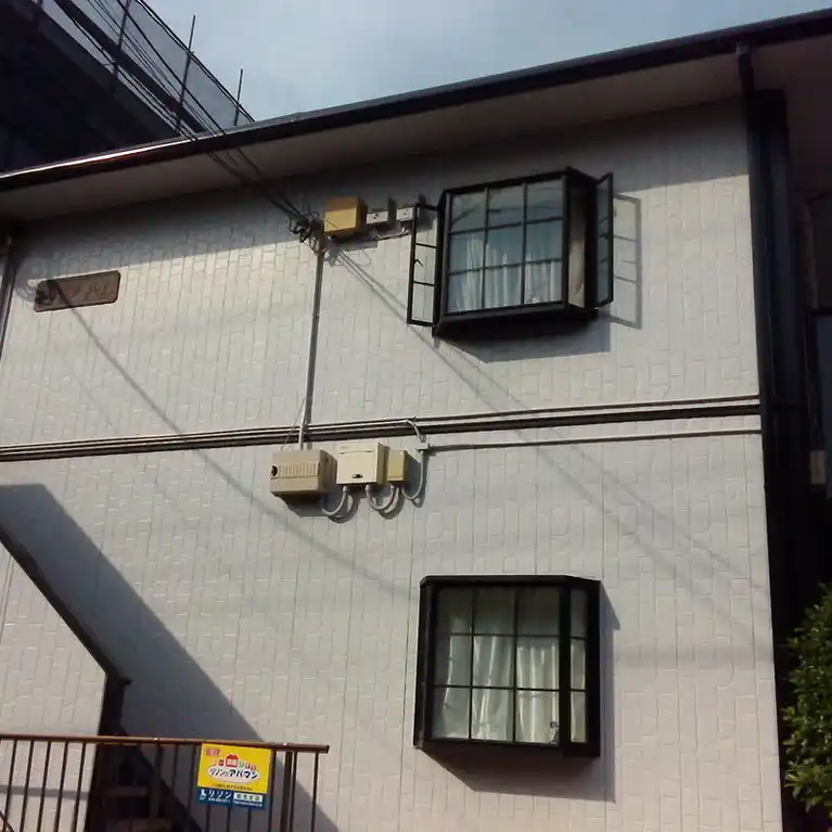 アドラブールA 外観