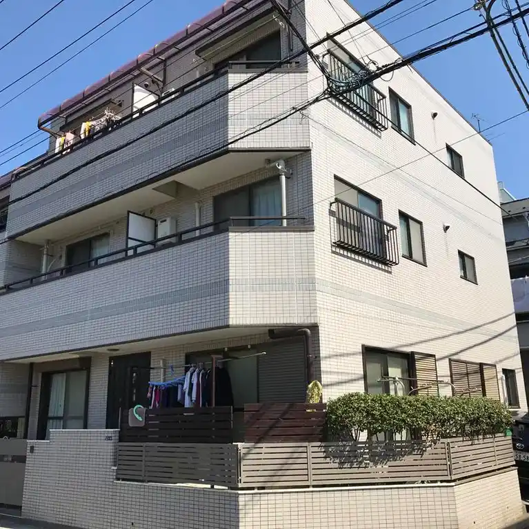 メゾンLUXUEUX