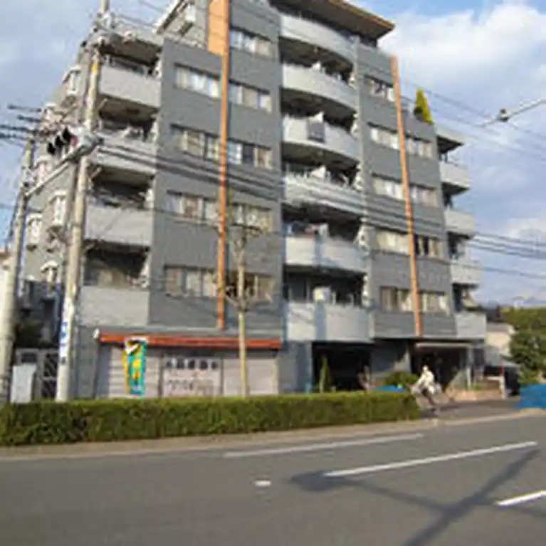 スペースシップ 外観