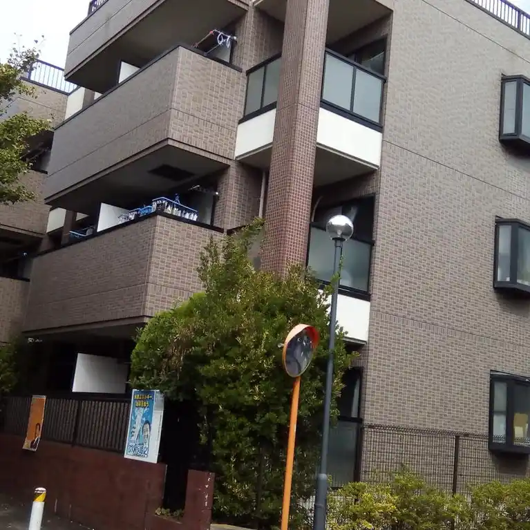 シャトーアオバ 外観