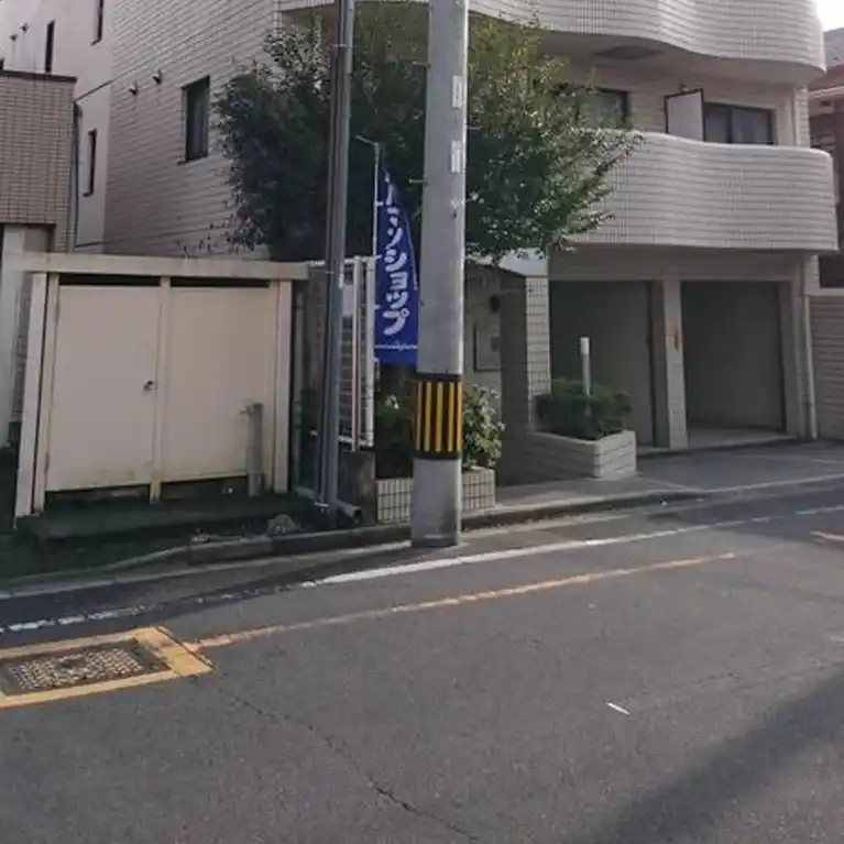 メゾンドレザン