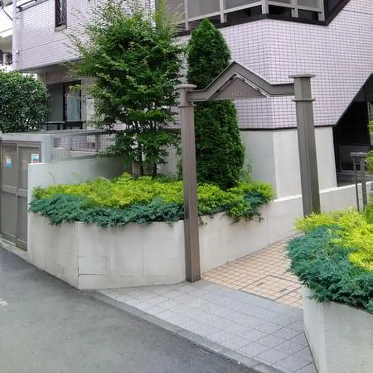 フローレンス 外観