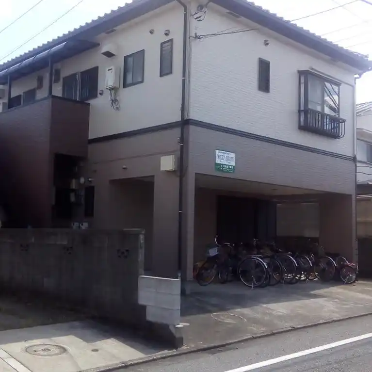 コートブラウンI 外観