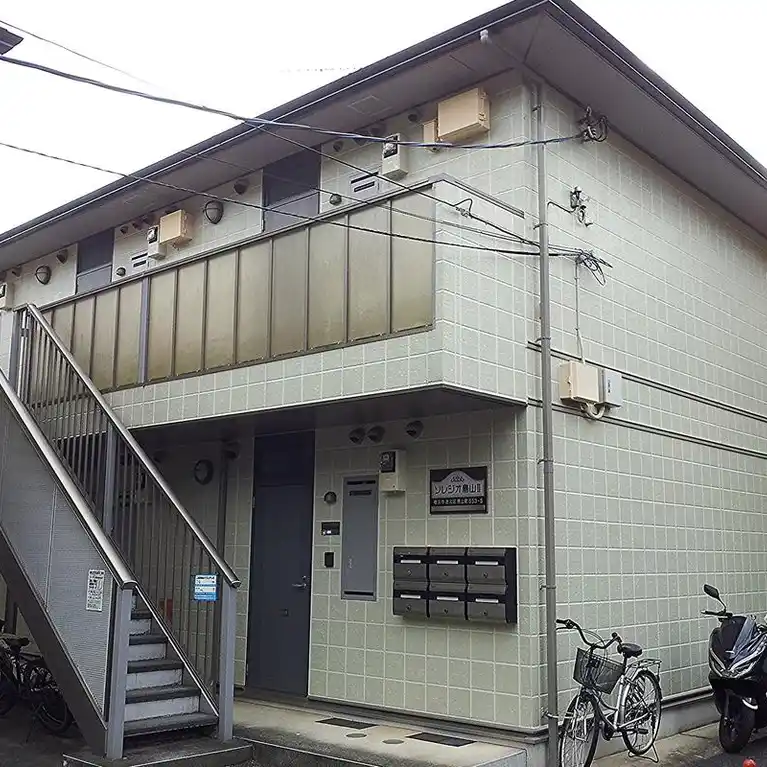 ソレジオ鳥山2 外観