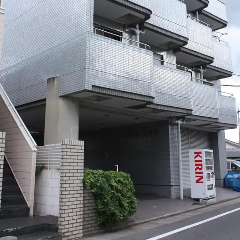 プラザTOMS