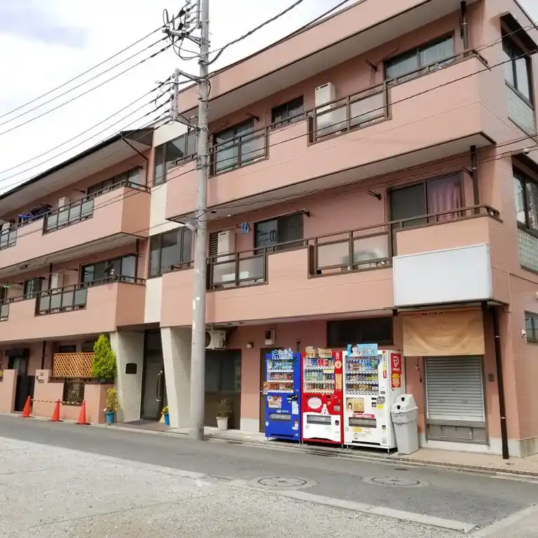 ベルーツサカエ