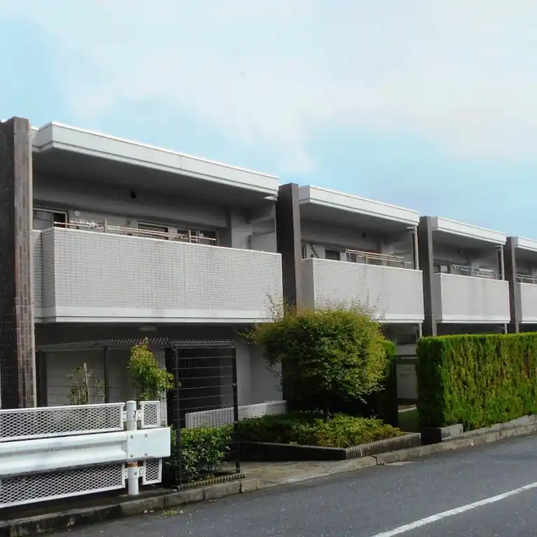サングレイス京王堀之内court C