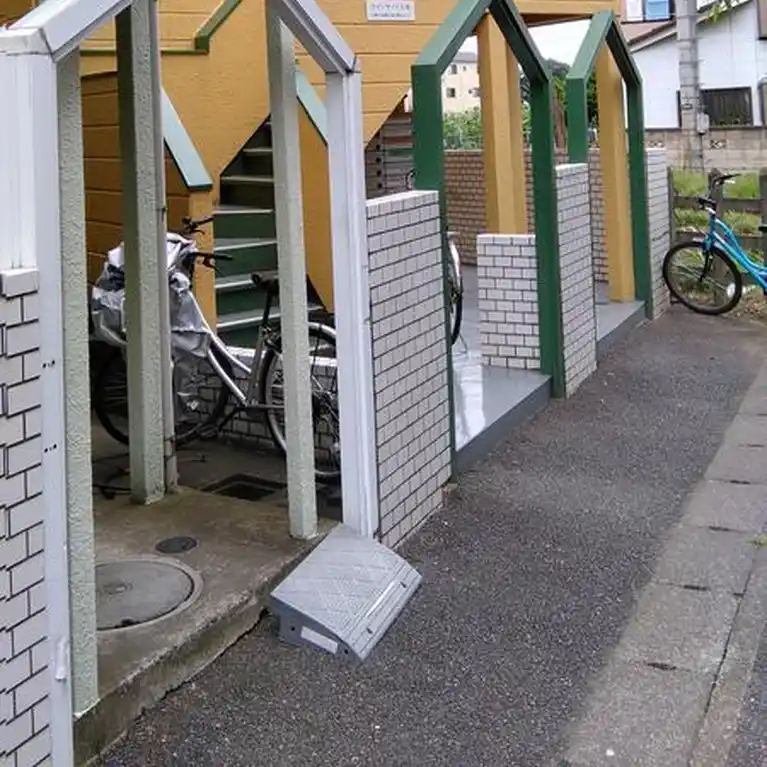 ラインサイド久地 外観