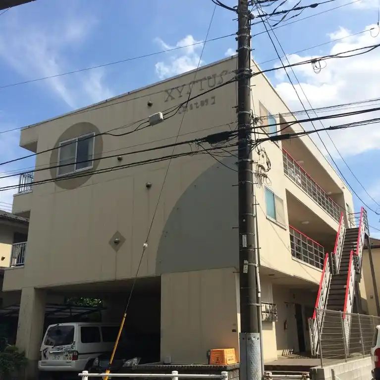 ジスタス 外観