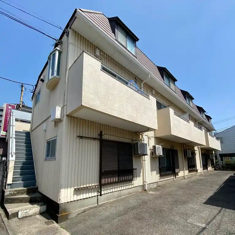 ネオカーサ 外観