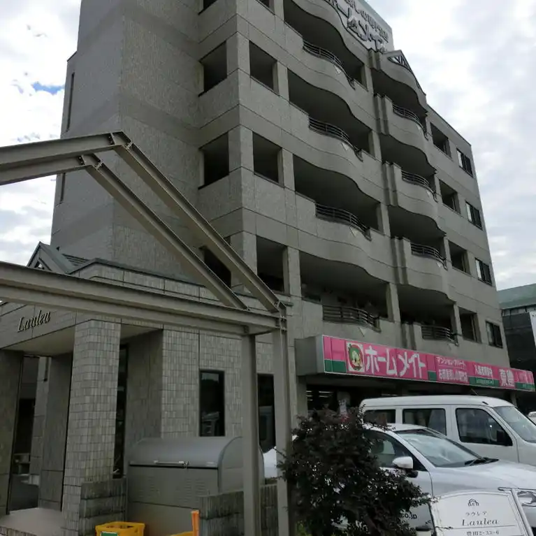 ラウレア