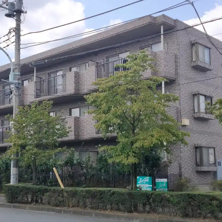 ファミーユ高幡橋