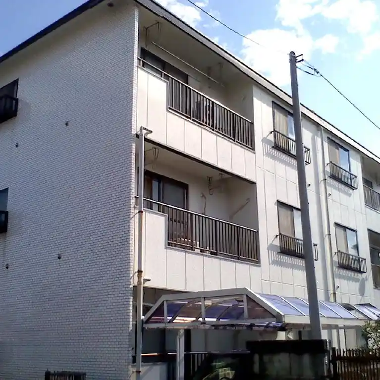 メゾン静