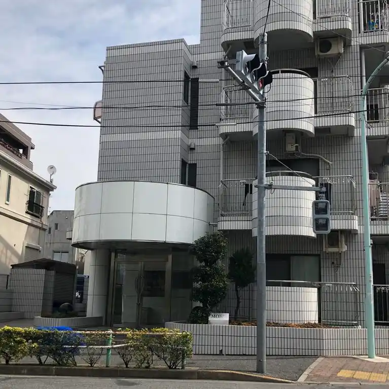 モア 外観