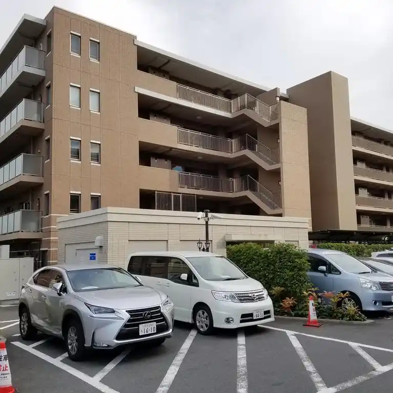 クレヴィア若葉台パークナード五番館