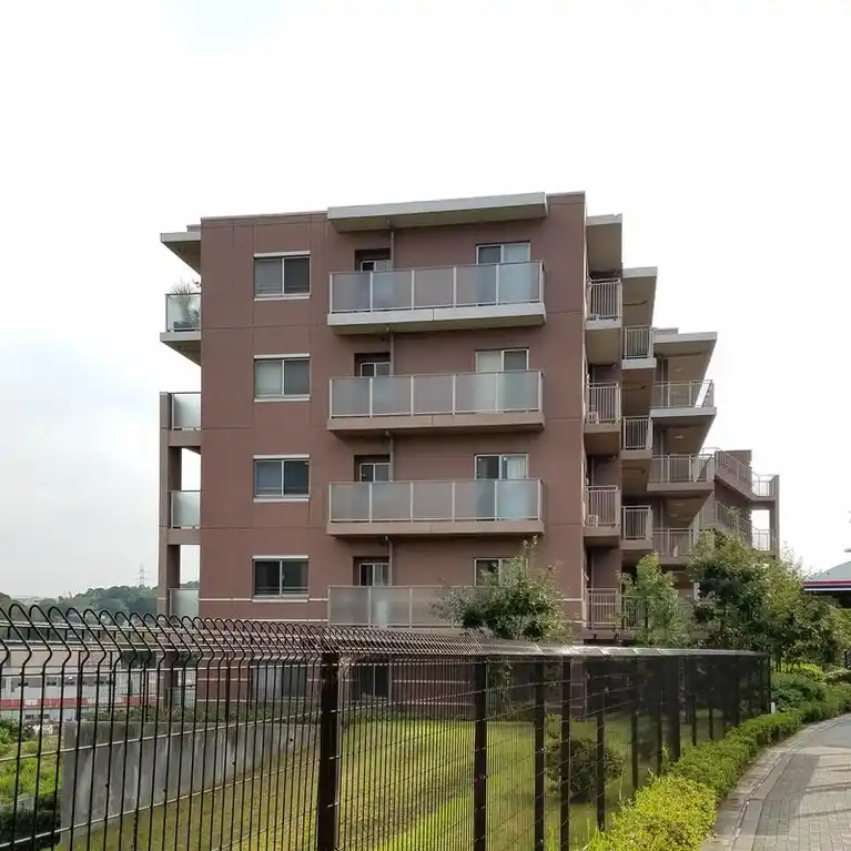 クレヴィア若葉台パークナード六番館