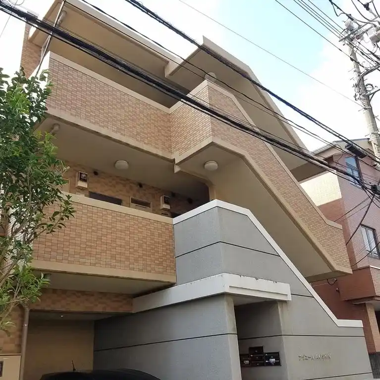 アヴニールAKISHIN